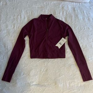 Stori elevate 1/2 zip in wino size 6